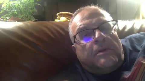 alankrieski1174 online show from 11/15/25, 06:44