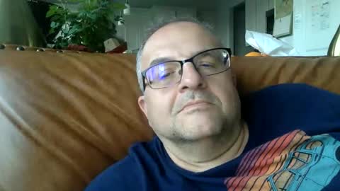 alankrieski1174 online show from 11/17/25, 12:11