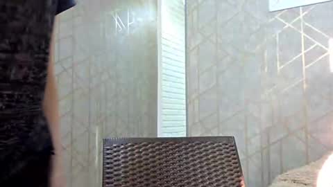 Julie online show from 11/25/25, 10:26