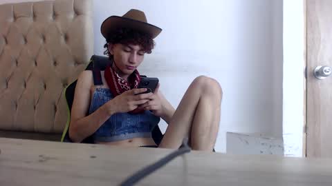 alantrickz365 online show from 10/08/25, 02:09