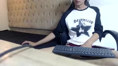 alantrickz365 online show from 11/17/25, 02:06