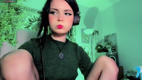 Snapshot of alaska_chan_ chatting on 02/07/25, 06:13 alaska_chan_ online show from 02/07/25, 06:13