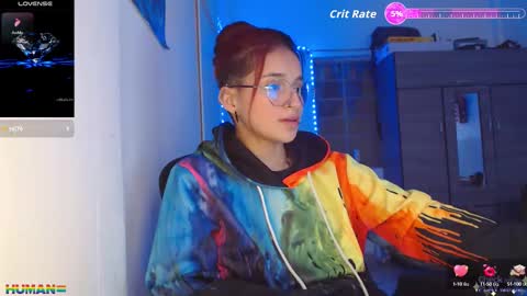 Snapshot of ale_blue_ chatting on 09/18/25, 03:36 Ale online show from 09/18/25, 03:36