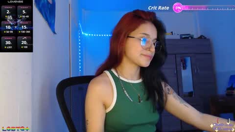 Snapshot of ale_blue_ chatting on 09/20/25, 03:57 Ale online show from 09/20/25, 03:57