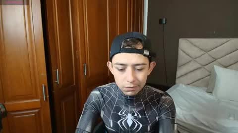 ALEC ANDREWS online show from 10/31/25, 07:37