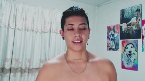 Alejandra online show from 12/04/24, 12:41