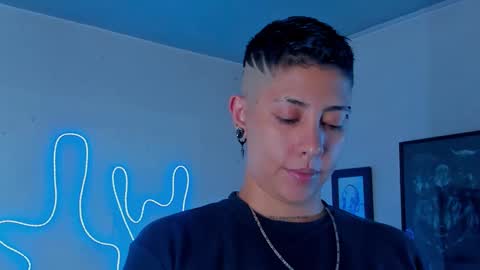 Alejandra online show from 10/15/25, 02:11