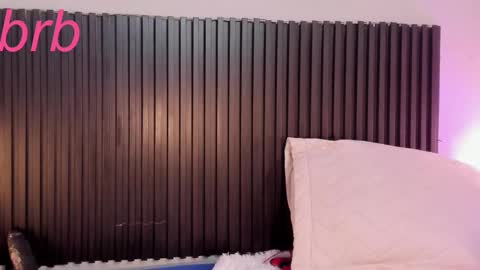 Snapshot of aleja__slav3 chatting on 02/27/25, 09:22 aleja__slav3 online show from 02/27/25, 09:22