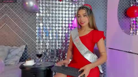 Snapshot of aleja_bloom chatting on 11/05/25, 12:16 aleja_bloom online show from 11/05/25, 12:16