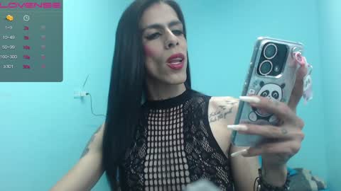 Snapshot of aleja_hornet chatting on 01/10/25, 10:36 aleja online show from 01/10/25, 10:36