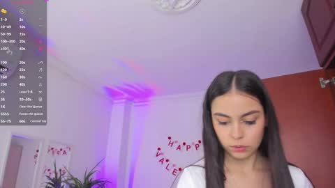 Snapshot of alejaa___ chatting on 02/14/25, 05:25 Alejandra online show from 02/14/25, 05:25