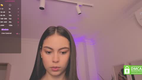 Snapshot of alejaa___ chatting on 09/22/25, 11:34 Alejandra online show from 09/22/25, 11:34
