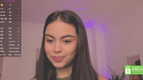 Snapshot of alejaa___ chatting on 09/27/25, 11:37 Alejandra online show from 09/27/25, 11:37