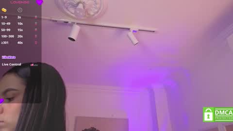 Alejandra online show from 11/05/25, 11:54