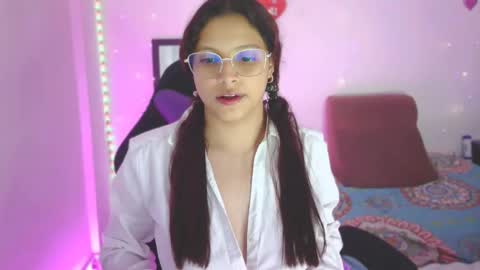 Snapshot of alejaharker chatting on 03/05/25, 02:57 Aleja Harker online show from 03/05/25, 02:57
