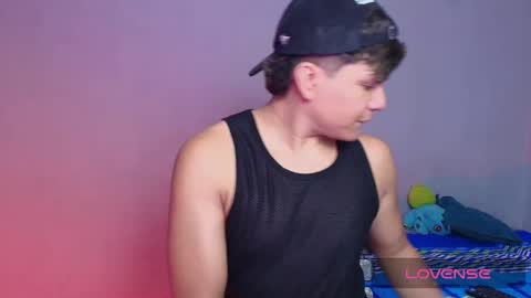 Alejandro G online show from 11/02/25, 02:47