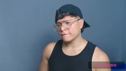 Alejandro G online show from 11/17/25, 02:28