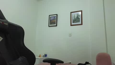 alejandroo_7 online show from 12/22/24, 12:17