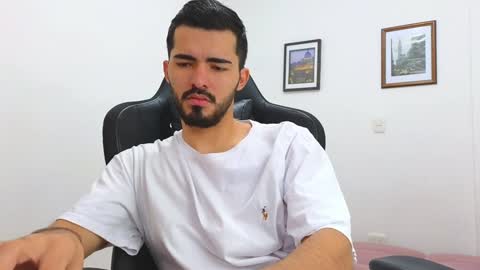 alejandroo_7 online show from 01/20/25, 06:53