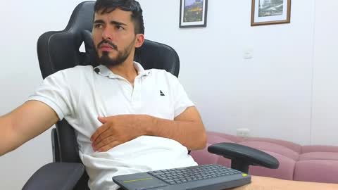 alejandroo_7 online show from 02/07/25, 10:30