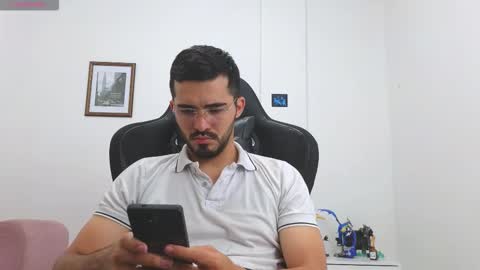 alejandroo_7 online show from 10/31/25, 07:59