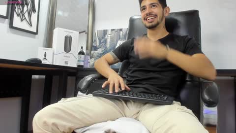 Alejo  online show from 01/10/25, 07:21