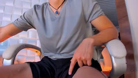 Alejo  online show from 11/14/25, 08:40