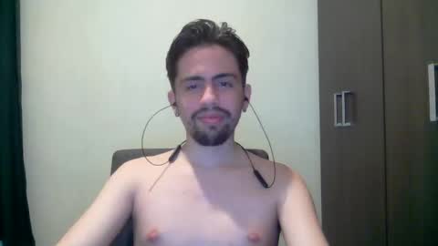 Snapshot of alejo_shy chatting on 12/10/24, 05:39 alejo_shy online show from 12/10/24, 05:39