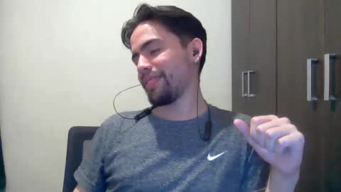 Snapshot of alejo_shy chatting on 12/18/24, 05:48 alejo_shy online show from 12/18/24, 05:48