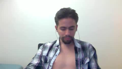 Snapshot of alejo_shy chatting on 01/09/25, 05:44 alejo_shy online show from 01/09/25, 05:44