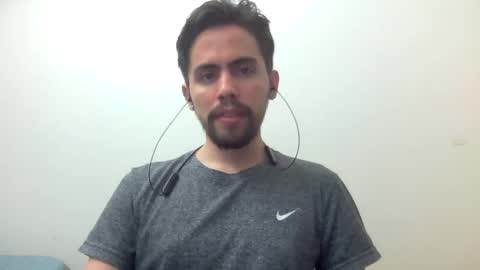 Snapshot of alejo_shy chatting on 01/15/25, 04:15 alejo_shy online show from 01/15/25, 04:15