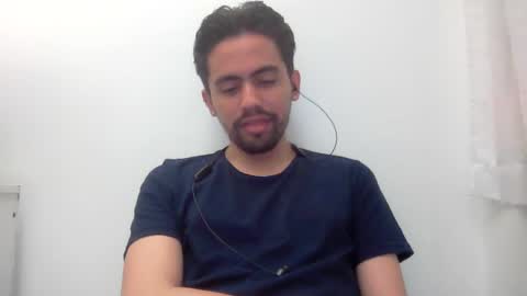 Snapshot of alejo_shy chatting on 01/20/25, 06:31 alejo_shy online show from 01/20/25, 06:31