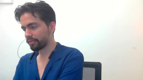 Snapshot of alejo_shy chatting on 02/05/25, 03:55 alejo_shy online show from 02/05/25, 03:55