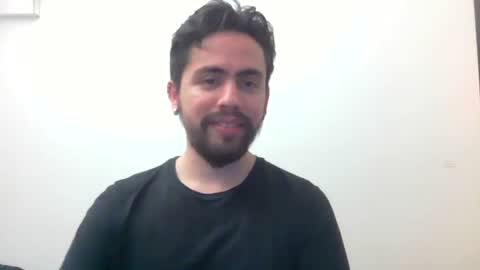 Snapshot of alejo_shy chatting on 10/31/25, 12:00 alejo_shy online show from 10/31/25, 12:00