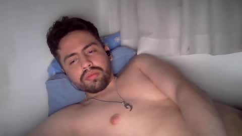 Snapshot of alejo_shy chatting on 11/16/25, 09:15 alejo_shy online show from 11/16/25, 09:15