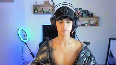 Snapshot of alejoo_storms chatting on 11/08/25, 01:06 alejo online show from 11/08/25, 01:06