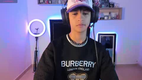 Snapshot of alejoo_storms chatting on 11/13/25, 05:06 alejo online show from 11/13/25, 05:06