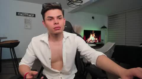 ONLYFANS Alejoo twink online show from 03/02/25, 08:16
