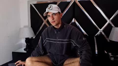 Alek online show from 10/24/25, 07:32