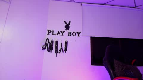 Alek online show from 10/28/25, 05:11