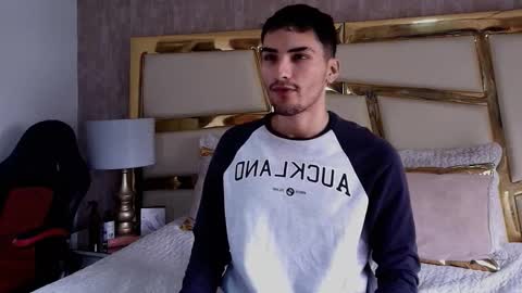 Alek online show from 11/09/25, 04:05