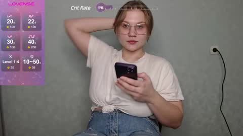 Snapshot of aleksaflirt chatting on 01/22/25, 04:44 Aleksa online show from 01/22/25, 04:44