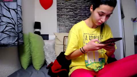 Snapshot of alesiasensual chatting on 02/22/25, 11:13 AlesiaSensual online show from 02/22/25, 11:13