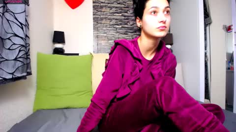 Snapshot of alesiasensual chatting on 02/23/25, 01:42 AlesiaSensual online show from 02/23/25, 01:42
