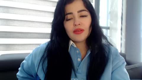 Snapshot of aleska__bell chatting on 02/04/25, 04:29 Aleska online show from 02/04/25, 04:29