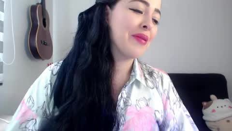 Snapshot of aleska_bell69 chatting on 10/19/25, 05:46 Aleska online show from 10/19/25, 05:46