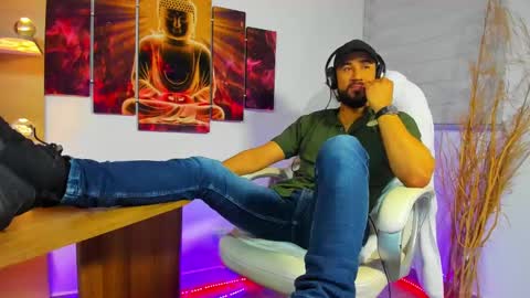 Snapshot of alessandro__wye chatting on 01/16/25, 10:10 ALESSANDRO WYE online show from 01/16/25, 10:10