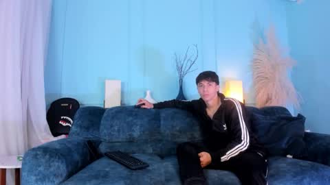 Alessandro Dybala online show from 11/16/25, 01:17