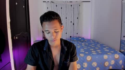 Snapshot of alessandro_wizard chatting on 02/09/25, 12:49 Alessandro online show from 02/09/25, 12:49
