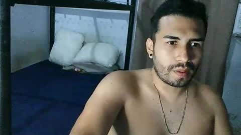 Snapshot of alessandrogrey chatting on 10/06/25, 01:47 alessandrogrey online show from 10/06/25, 01:47